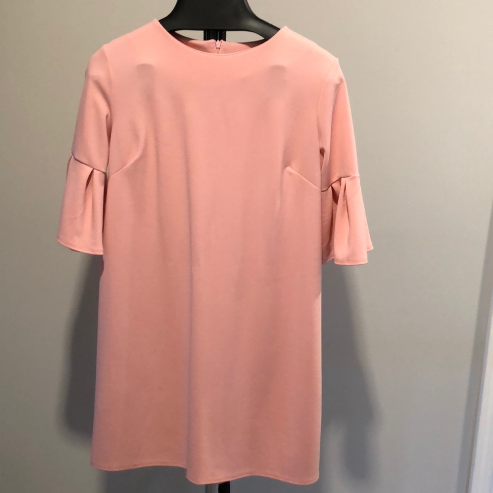 EUC 2 Hearts pink bell-sleeved dress. Size M